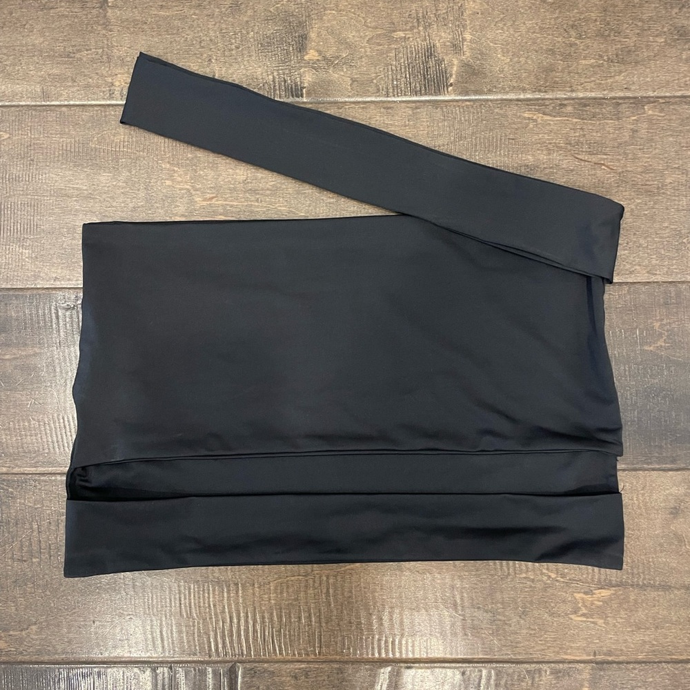 Black slit crop top